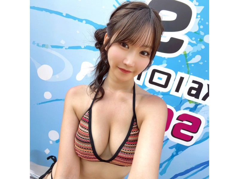 本日終了、AV女優の「依本しおり」が着用した下着をオークションでGET、　『依本しおりちゃんが水着撮影会で着用した水着上下セット＋直筆サイン入りチェキ1枚』 オークションに参加して手に入れよう　 2026/1/13(火) 23:00 〜で終了だよ